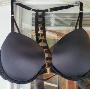 Victoria's Secret very sexy push up, 32D.